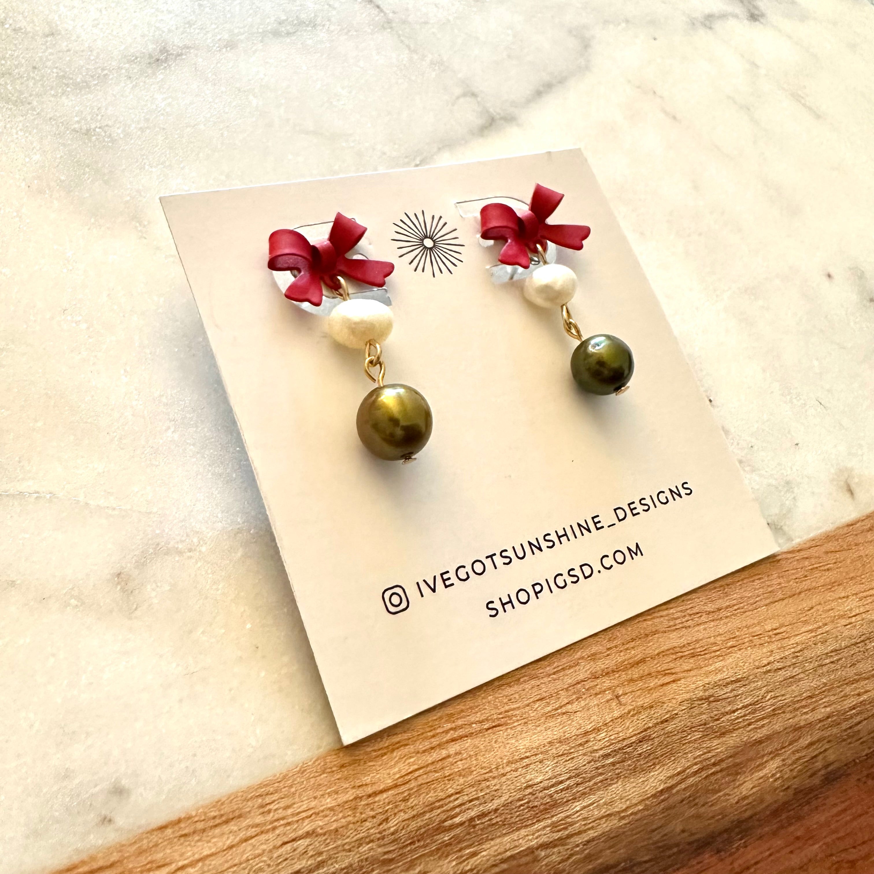 Red Bow Green Pearl Dangles