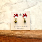 Load image into Gallery viewer, Red Bow Green Pearl Dangles
