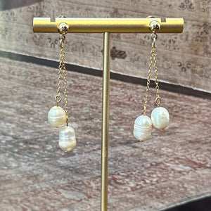 Chain Pearl Dangles